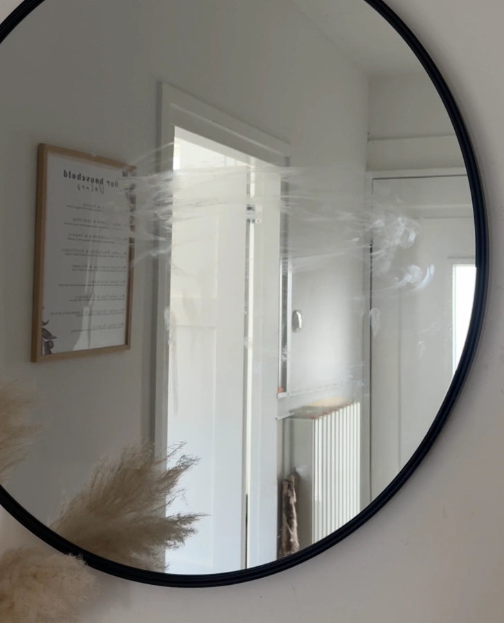 Toiletpot met kalk en urinesteen